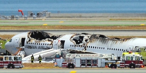 韓亞航空客機墜毀于美國機場 機上承載有141名中國人